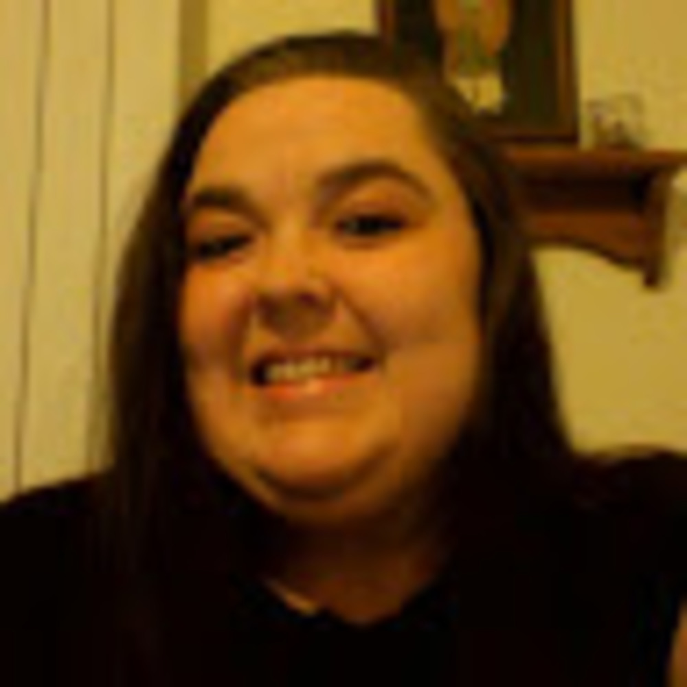 Meet your Posher, Lena